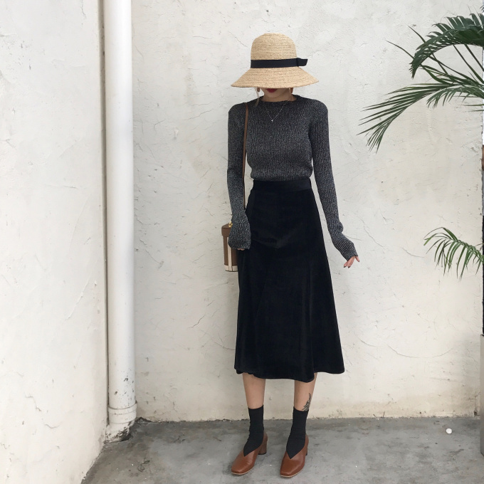 A line winter velvet flare long skirt woman coordi