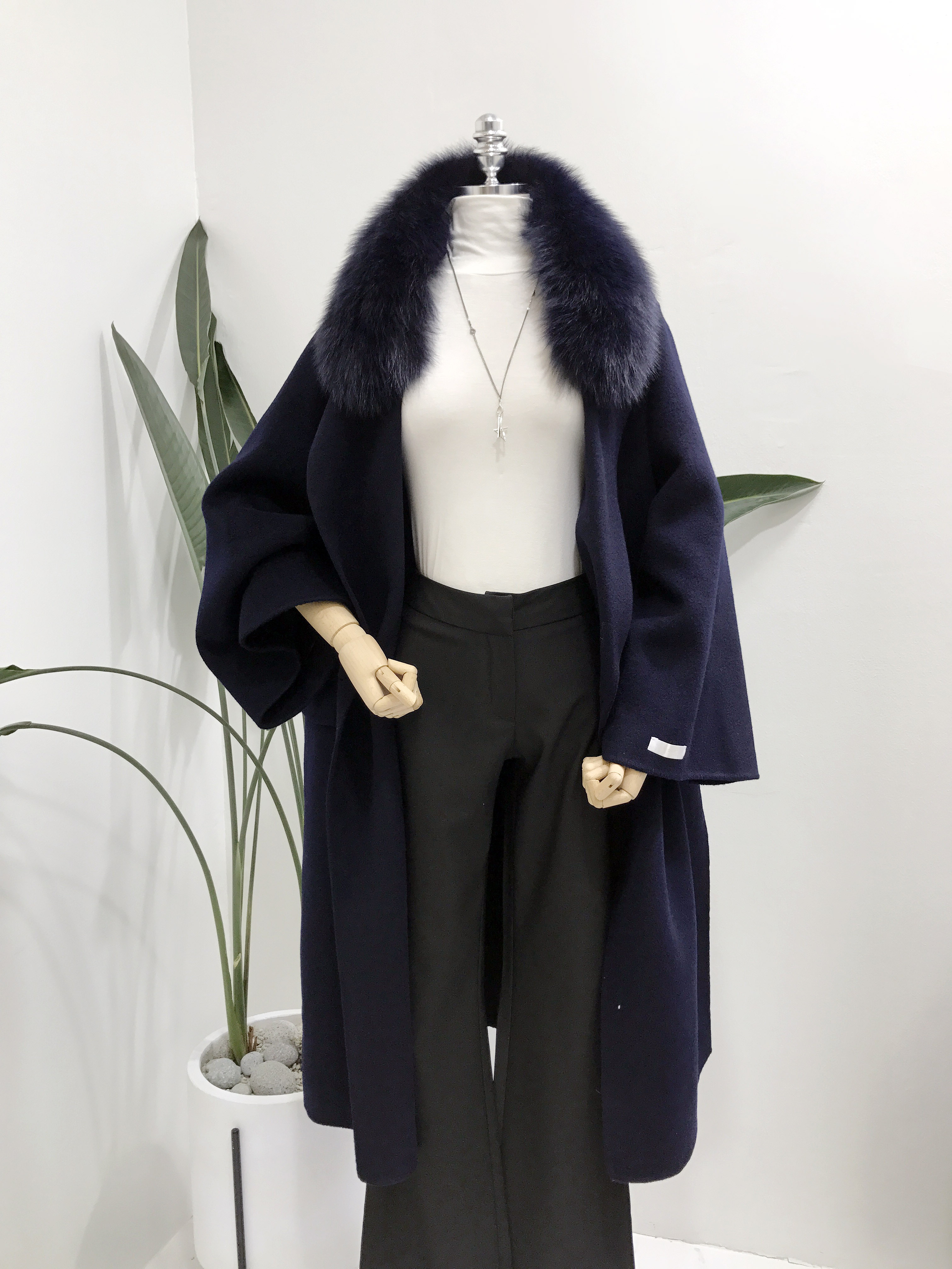 Free Shipping Premium Saga Fox Real Puff Muffler U