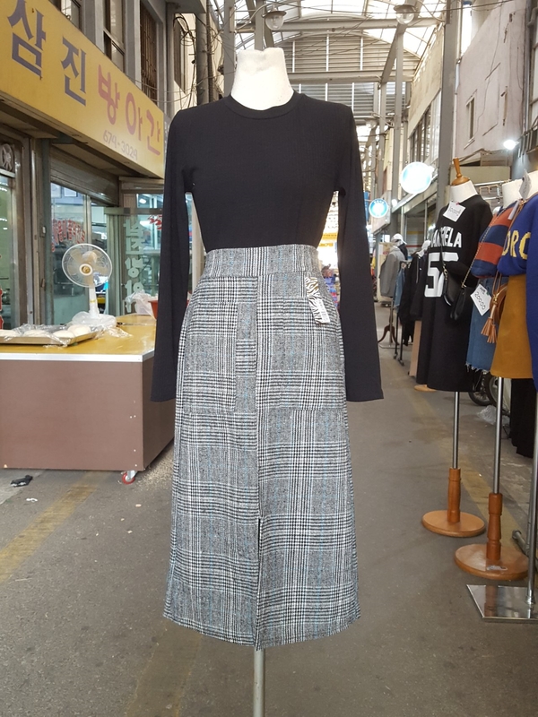 Front Glen check pocket Long skirt H. long skirt