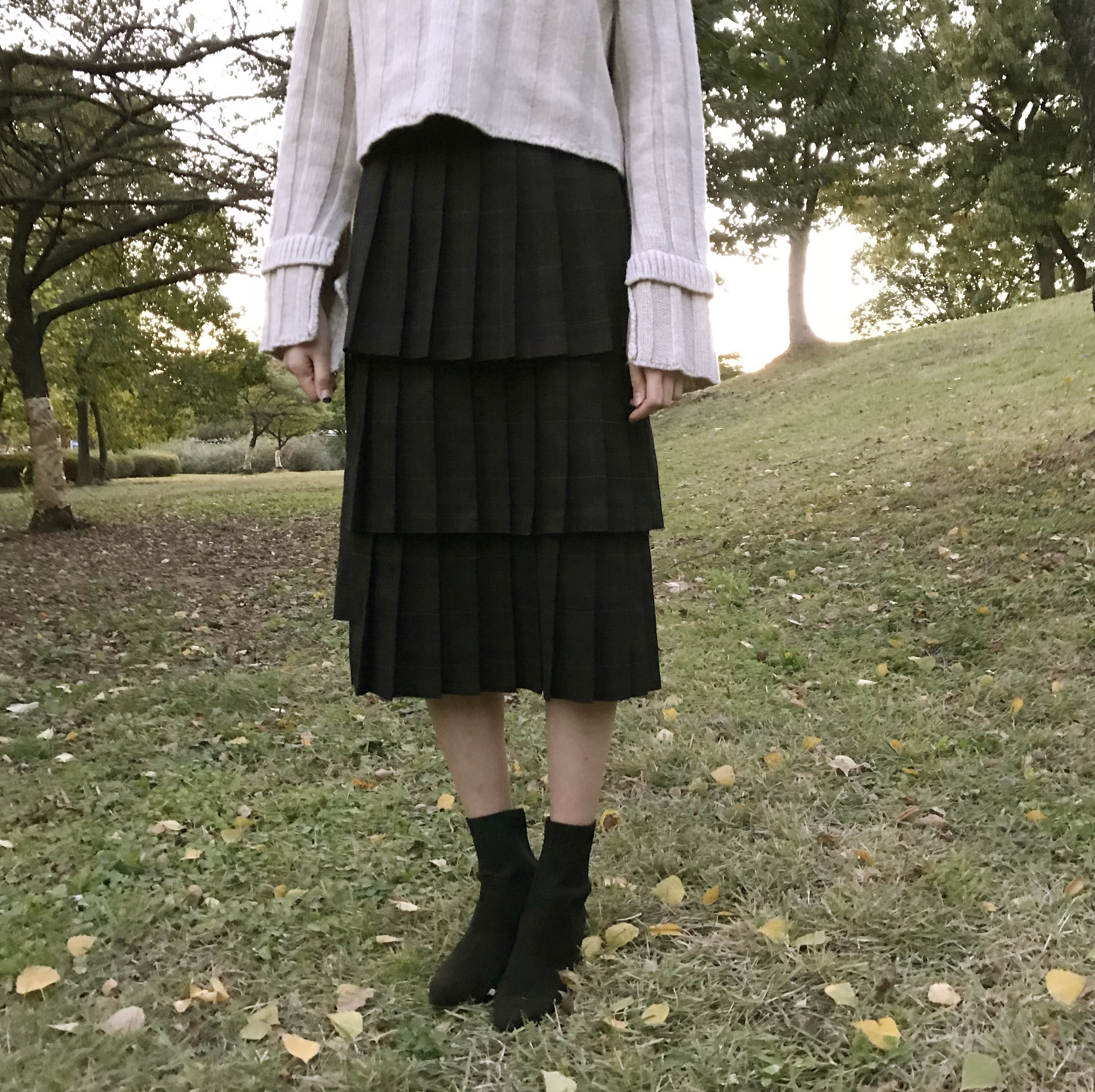 Instant mood check Kankan Long skirt Navy wrinkle 