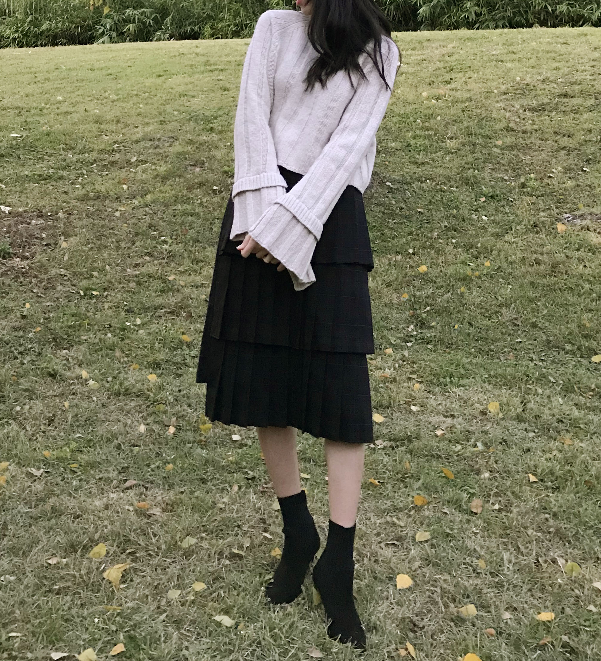 Instant mood check Kankan Long skirt Navy wrinkle 