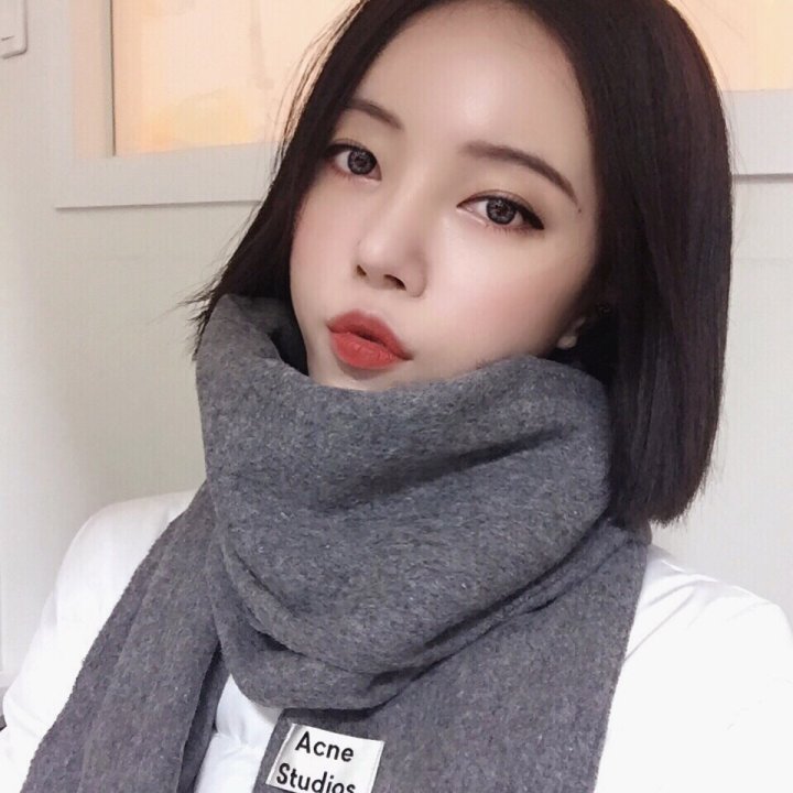 Akane Canada Scarf 100% Virgin Wool