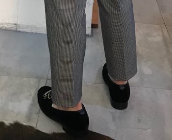 Embroidered velvet shoes Luxurious, luxurious, sty