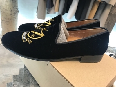 Embroidered velvet shoes Luxurious, luxurious, sty