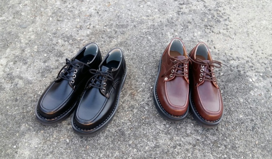 Each one has a popular two-color 4CM luxury shoes 