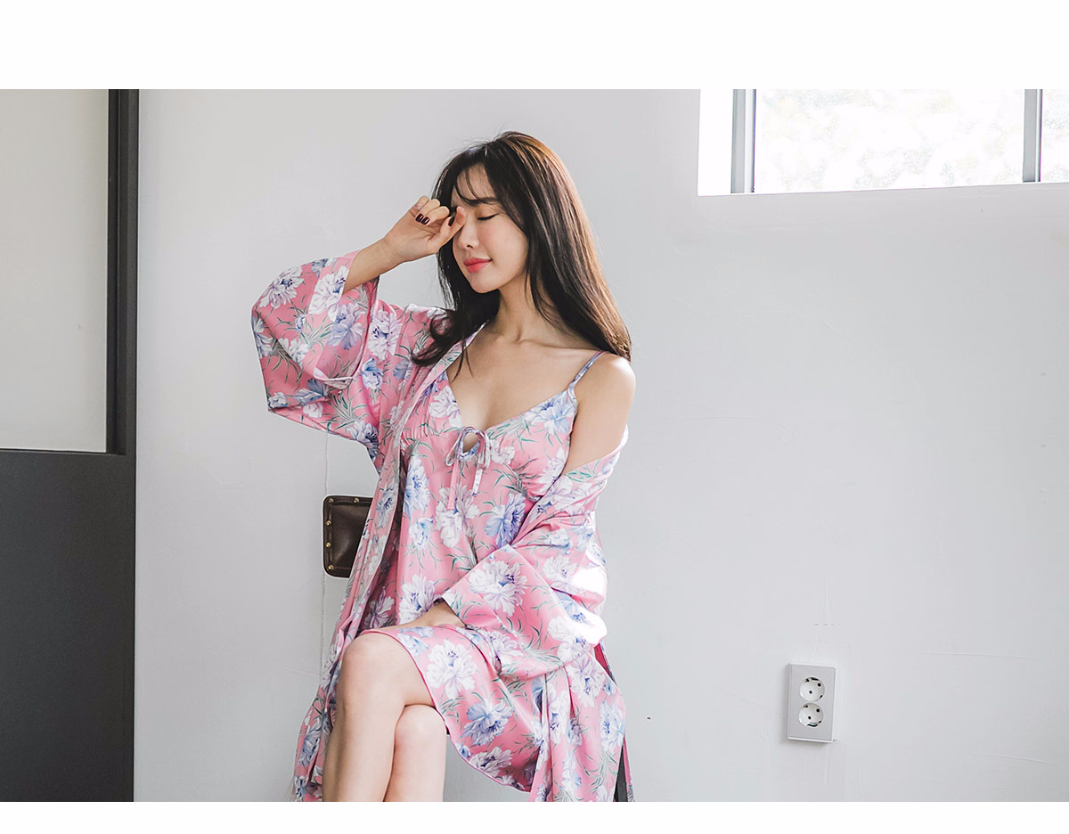 Shy Flower Dry Silk Sexy Homewear One Piece Gown S