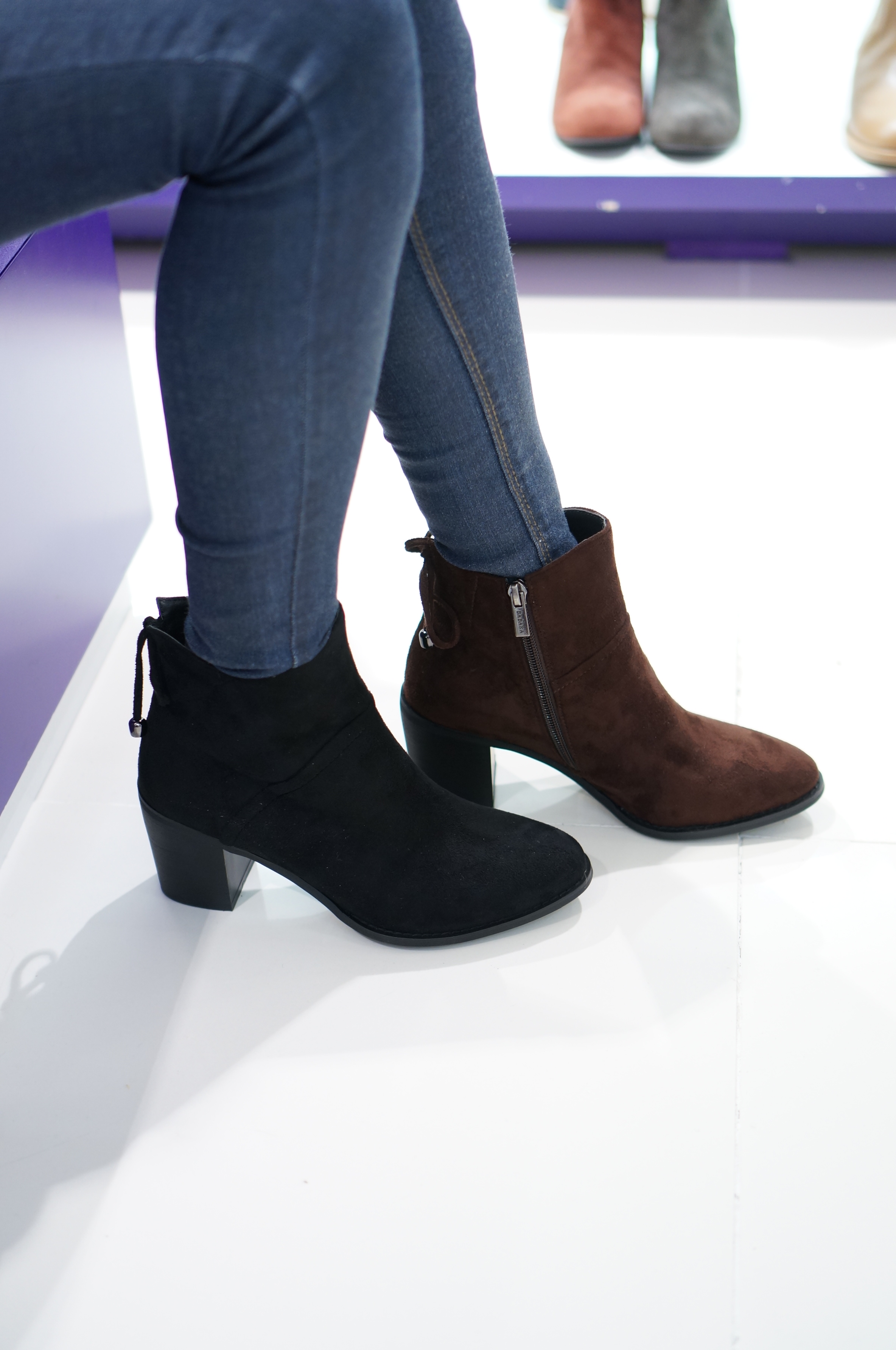 Barbara casual suede angle boots A6809 design roma