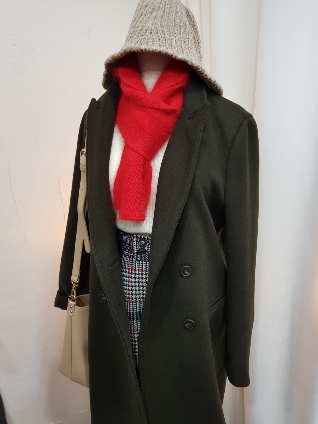 Angora muffler woman Fall winter coordination 2017