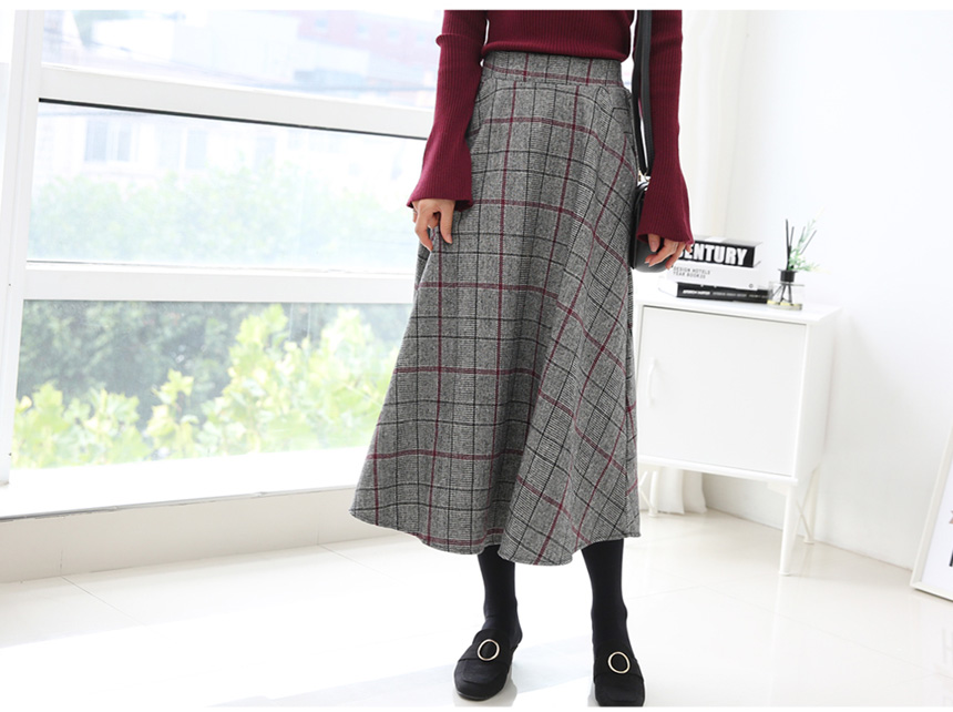 Long sleeved wool flare check A line Women's 30