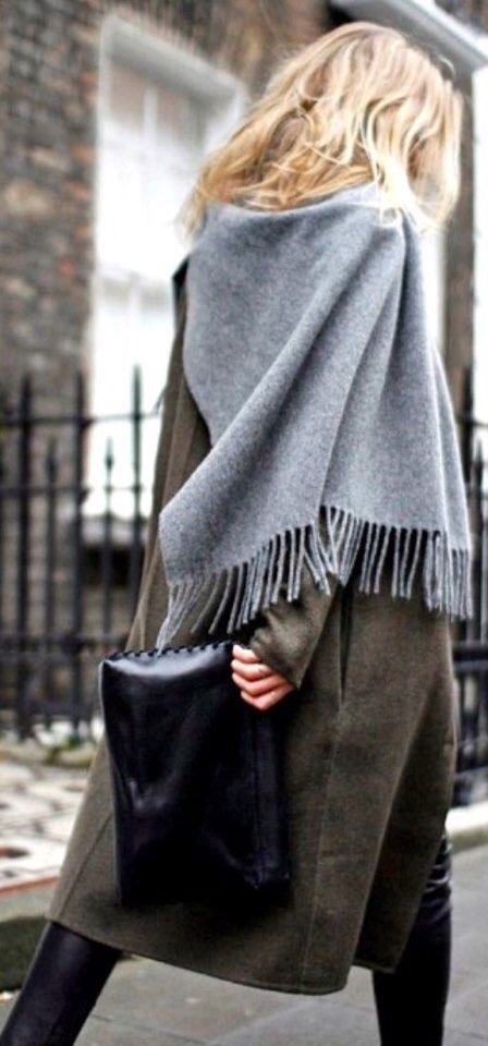 Akne muffler 5color Vivid color Unusual luxury loo