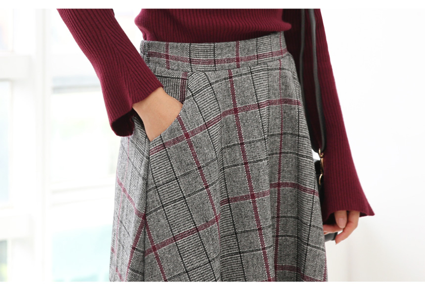 Long sleeved wool flare check A line Women's 30