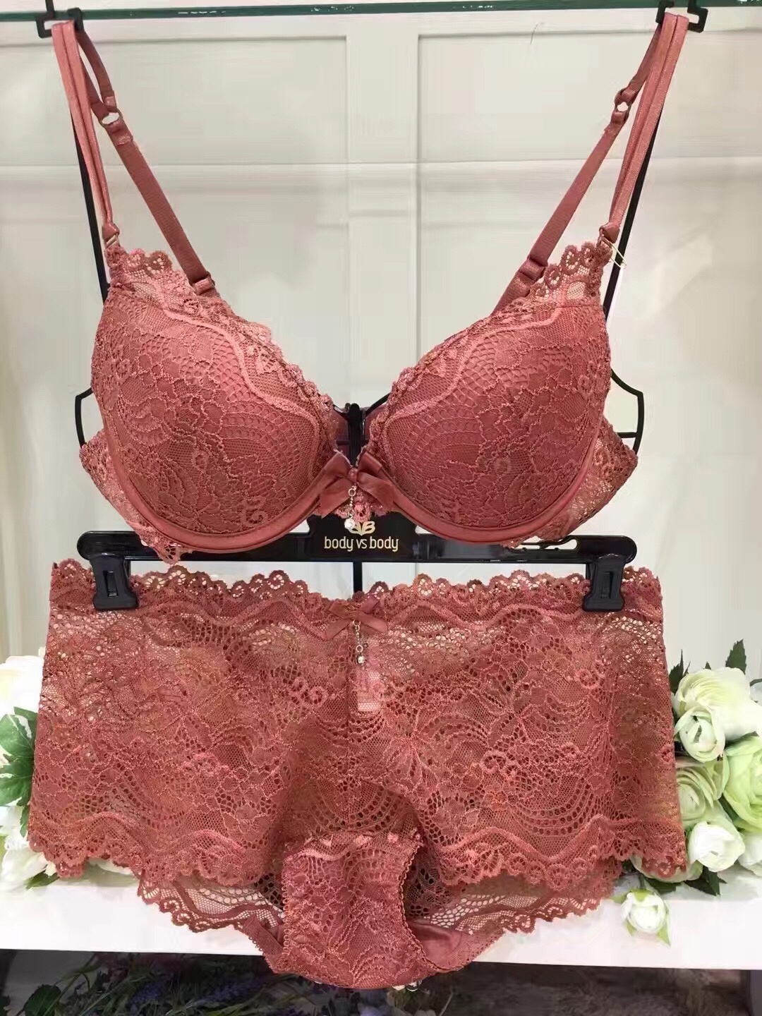 Coral Wedding Sexy Lace C Cup Wong Pong Bra Pantie