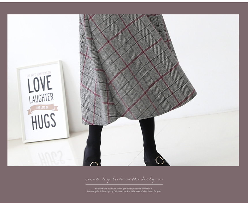 Long sleeved wool flare check A line Women's 30