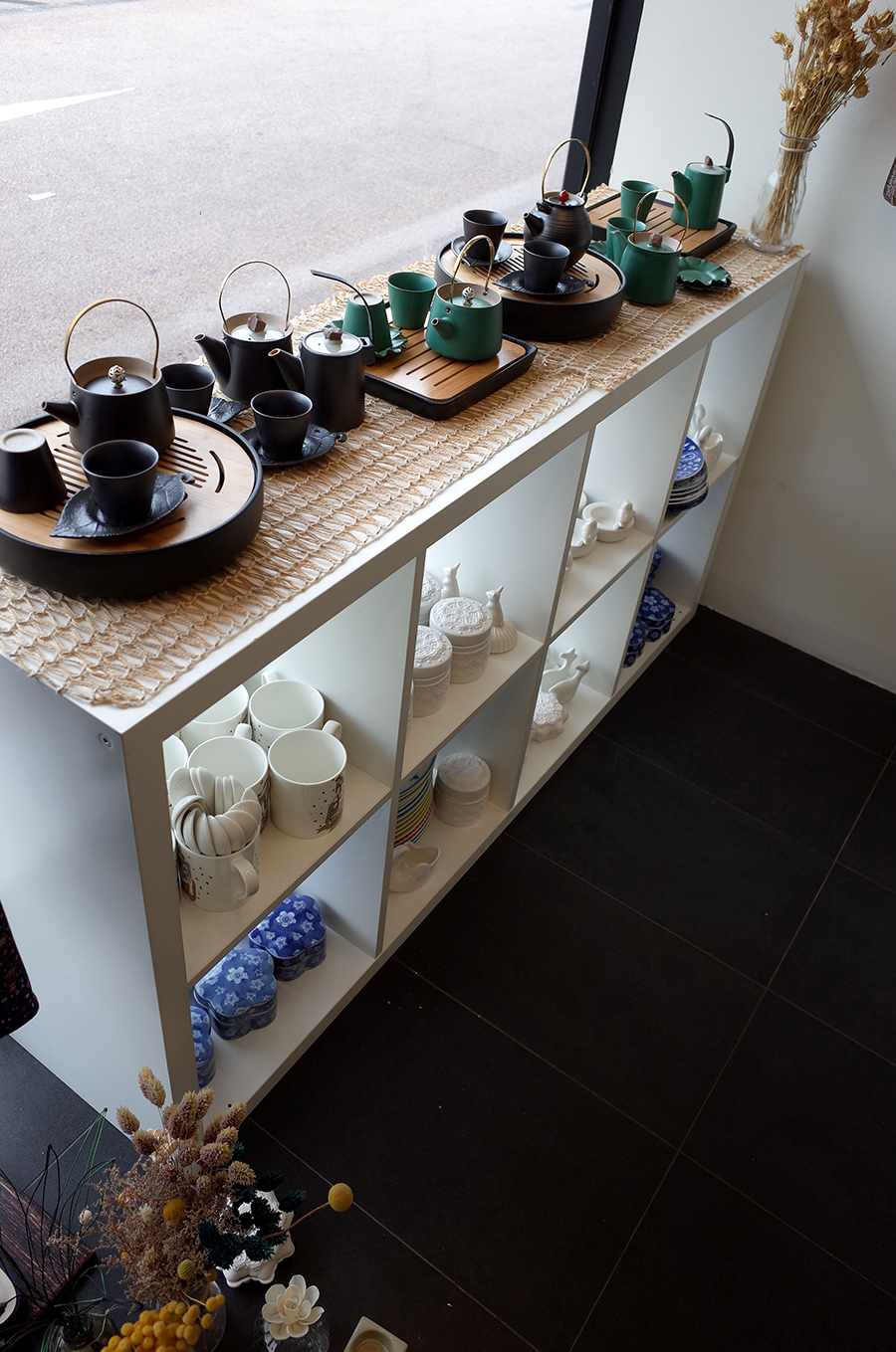 Blanche Dark brown Classic small stone Green tea p