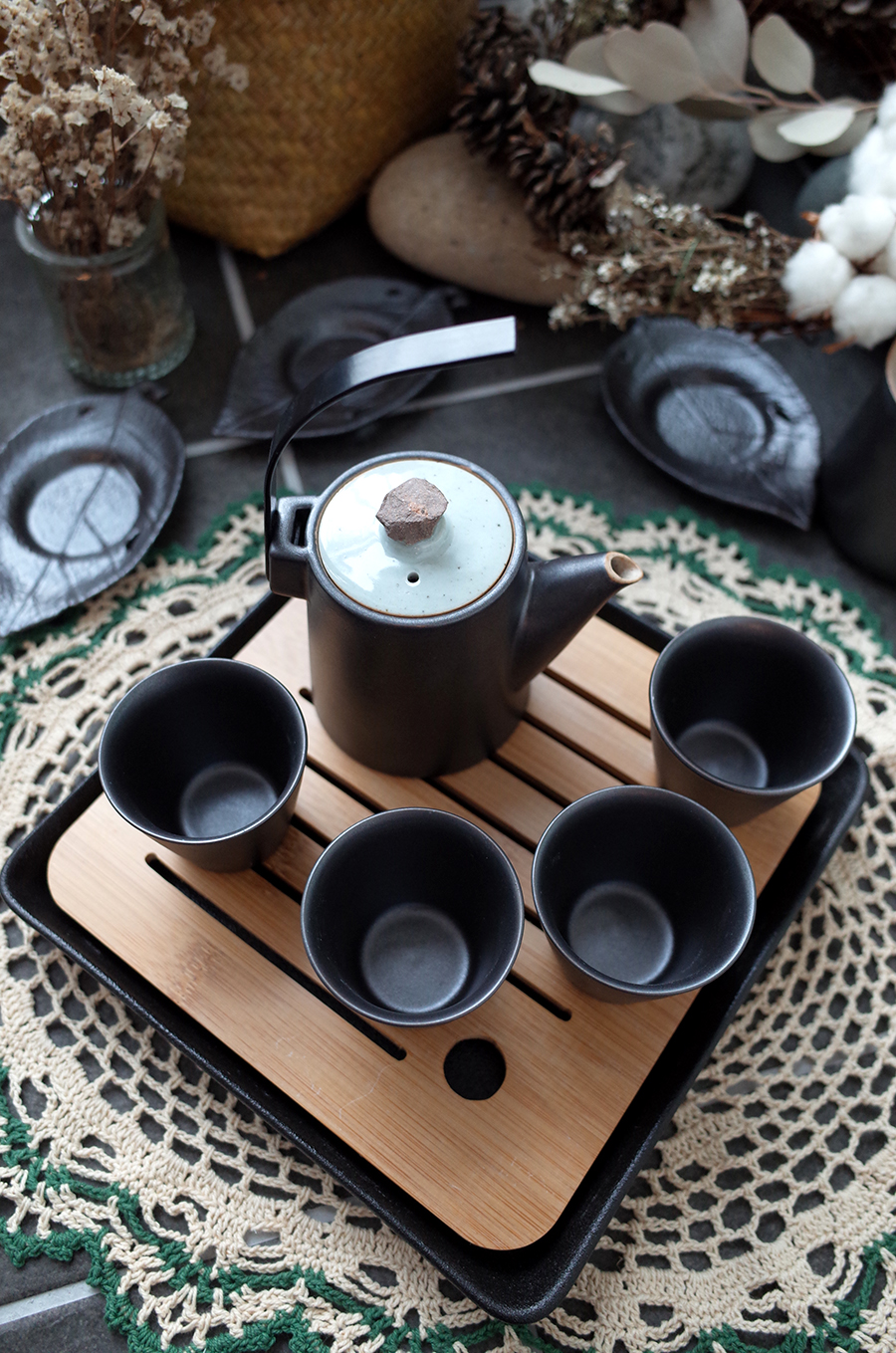 Blanche Dark brown Classic small stone Green tea p