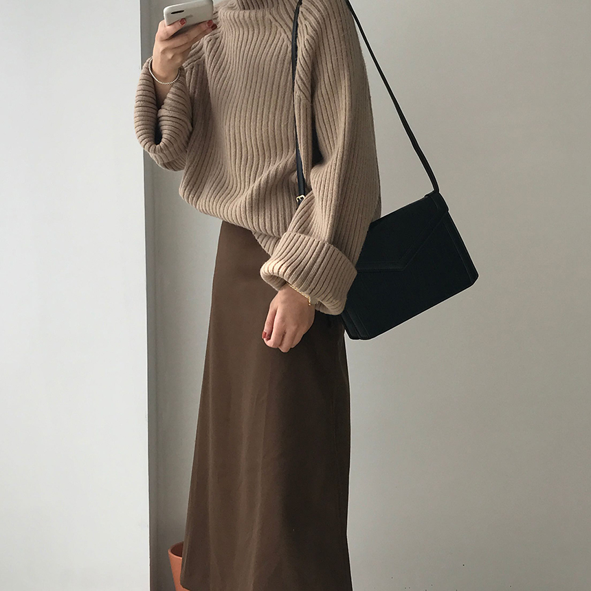 A line skirt Woolen Urun 30 years old woman
