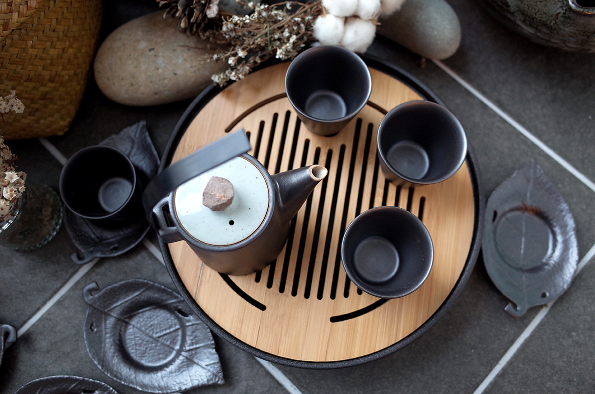 Blanche Dark brown Classic small stone Green tea p