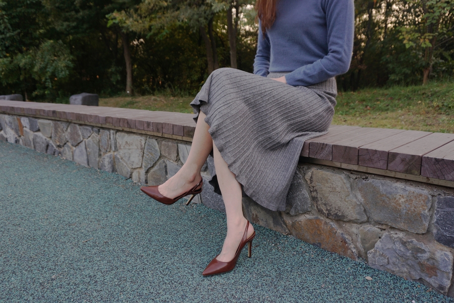 Female knit pleated pleated skirt Long coordinated