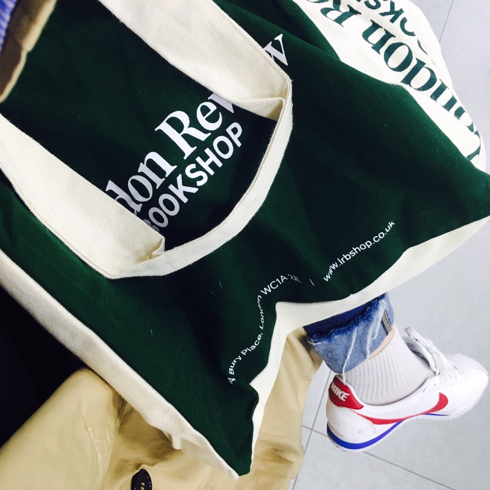 London Echo Back Fast Reviews of Books Green Navy 