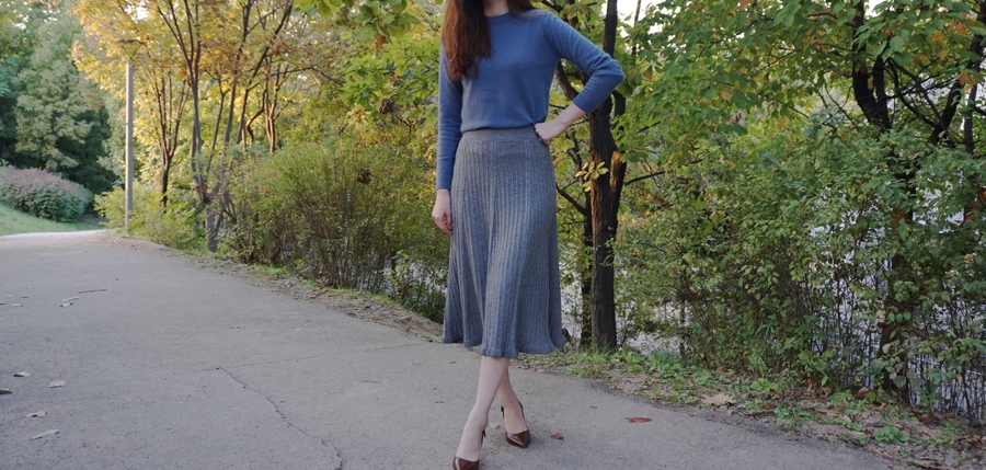 Female knit pleated pleated skirt Long coordinated