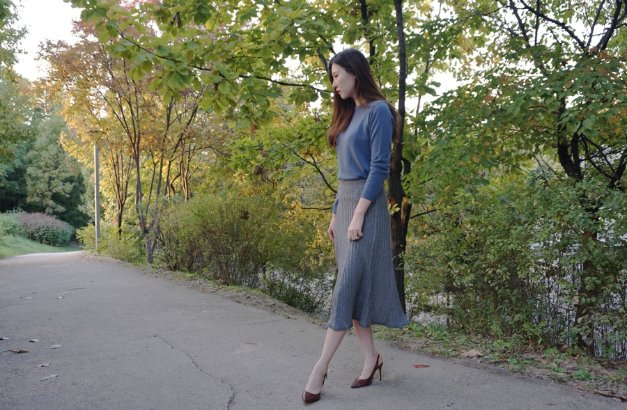 Female knit pleated pleated skirt Long coordinated