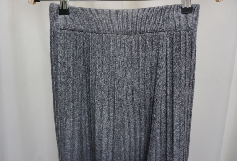 Female knit pleated pleated skirt Long coordinated