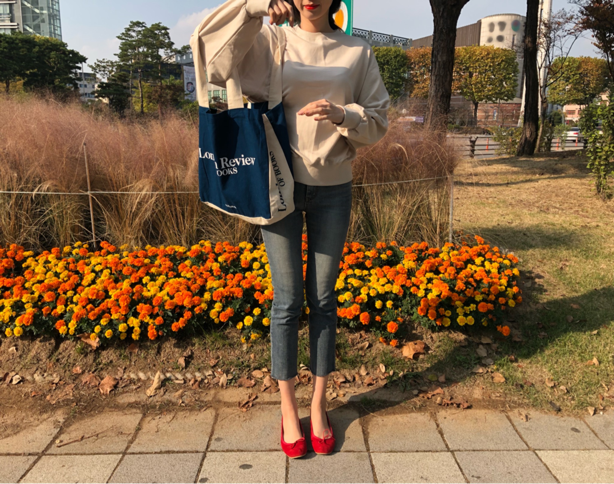 London Echo Back Fast Reviews of Books Green Navy 