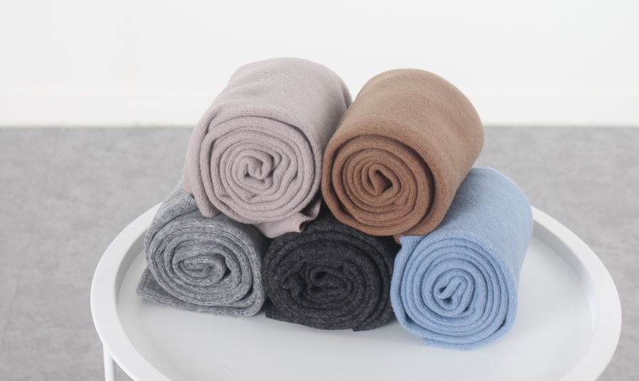 Cache Shot Muffler Shawl Mear Moodle Couple Shared