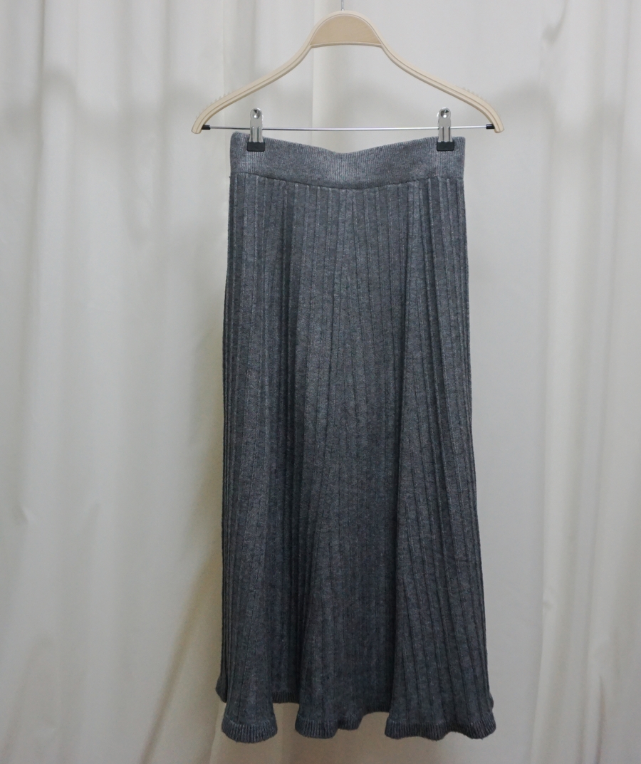 Female knit pleated pleated skirt Long coordinated