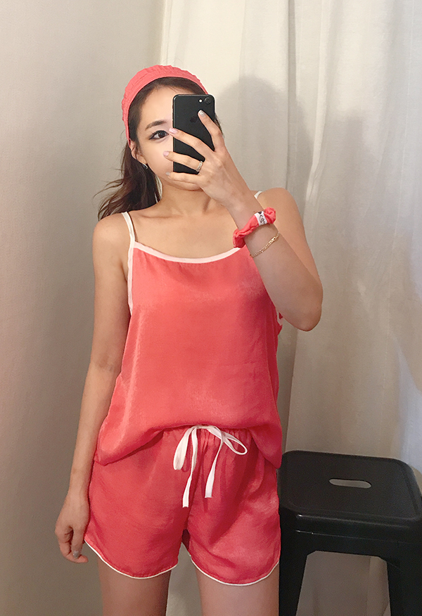 Free Shipping sexy silk pajamas set of seven pajam