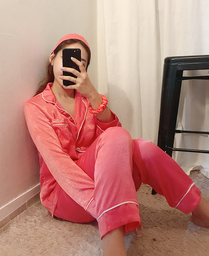 Free Shipping sexy silk pajamas set of seven pajam