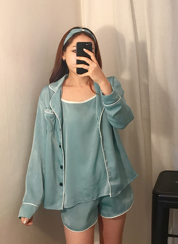 Free Shipping sexy silk pajamas set of seven pajam