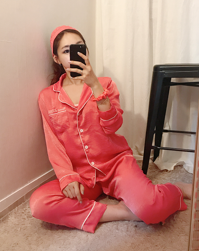 Free Shipping sexy silk pajamas set of seven pajam