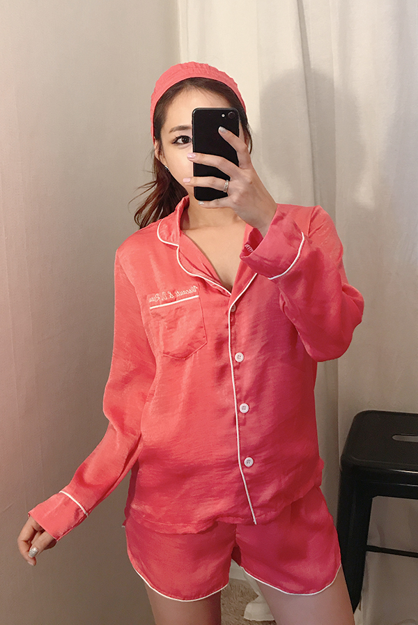 Free Shipping sexy silk pajamas set of seven pajam