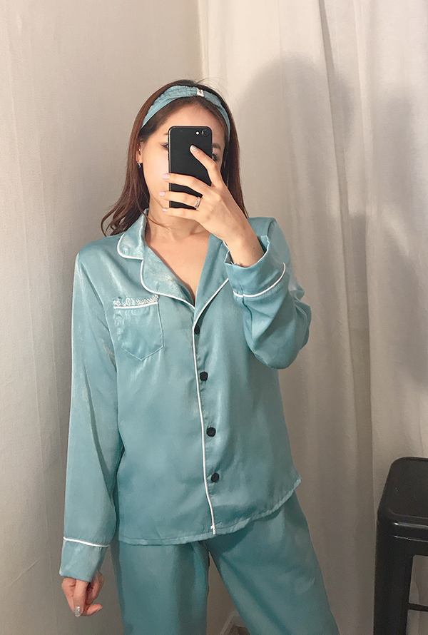 Free Shipping sexy silk pajamas set of seven pajam