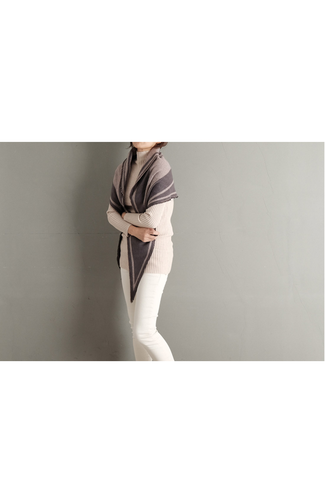 H logo two-sided triangular shoulder shawl autumn 