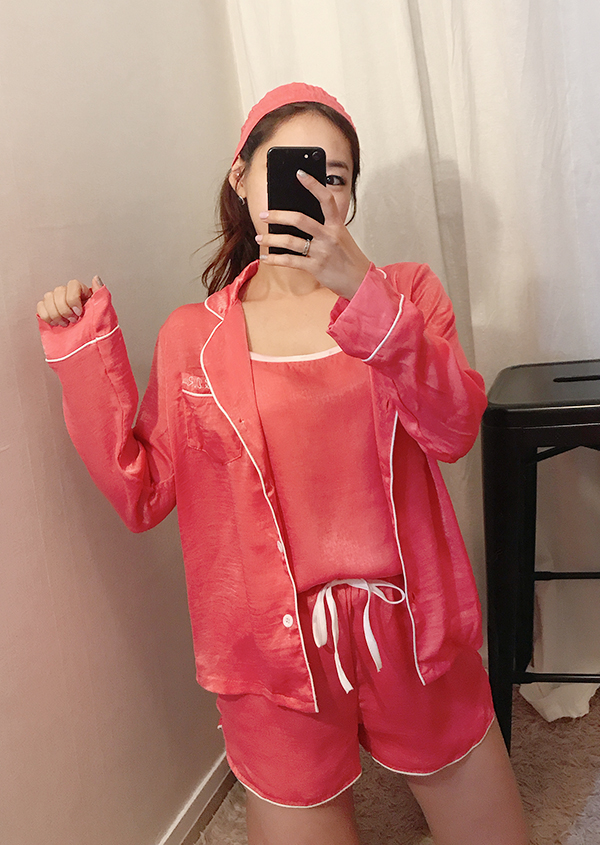 Free Shipping sexy silk pajamas set of seven pajam