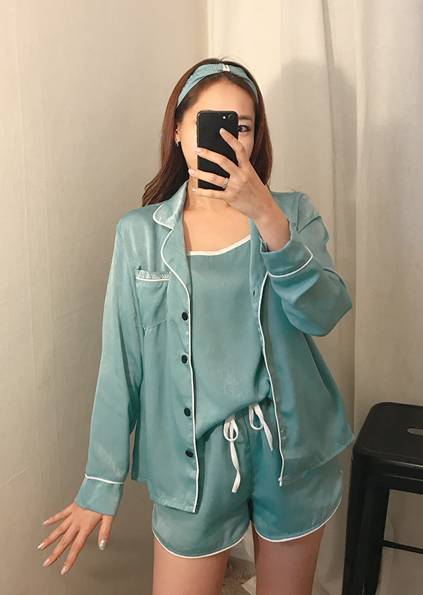 Free Shipping sexy silk pajamas set of seven pajam