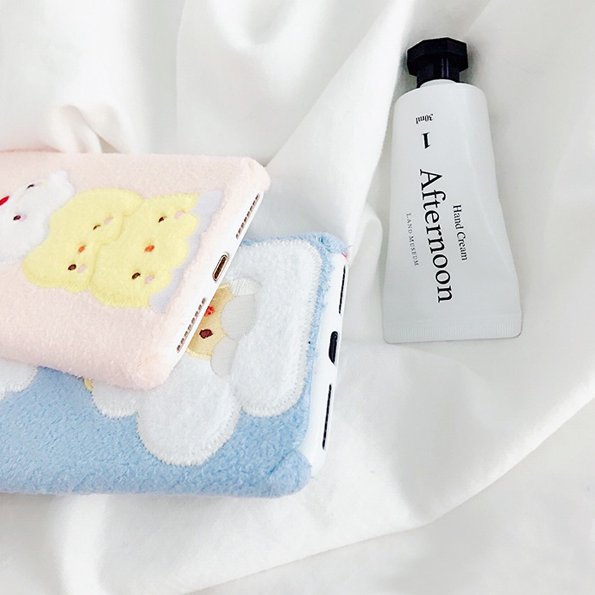 Chicks iPhone 8 Winter Case Plus Strap Card Holder