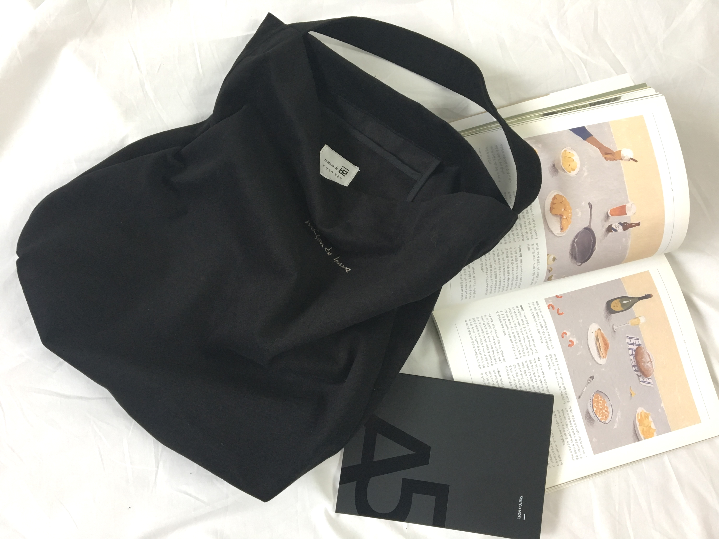 Saint Suede Eco Bag Back Hobo Bag _Black Natural W