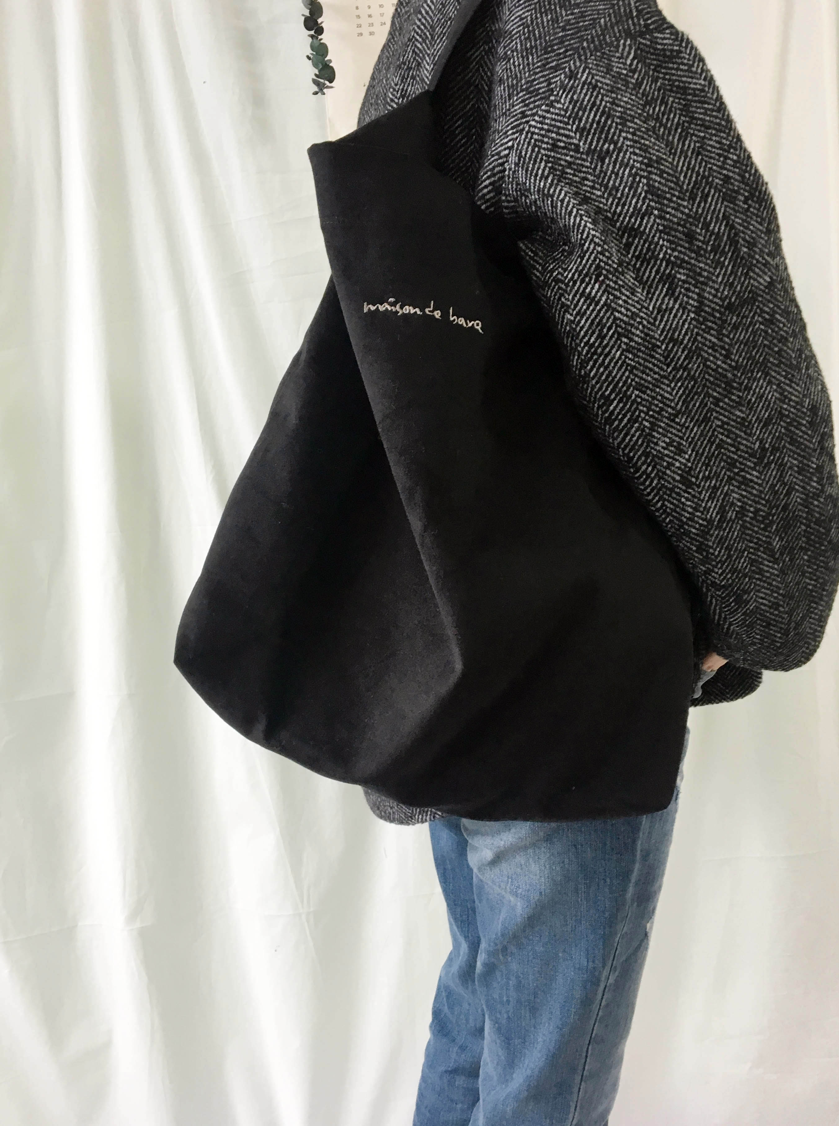 Saint Suede Eco Bag Back Hobo Bag _Black Natural W