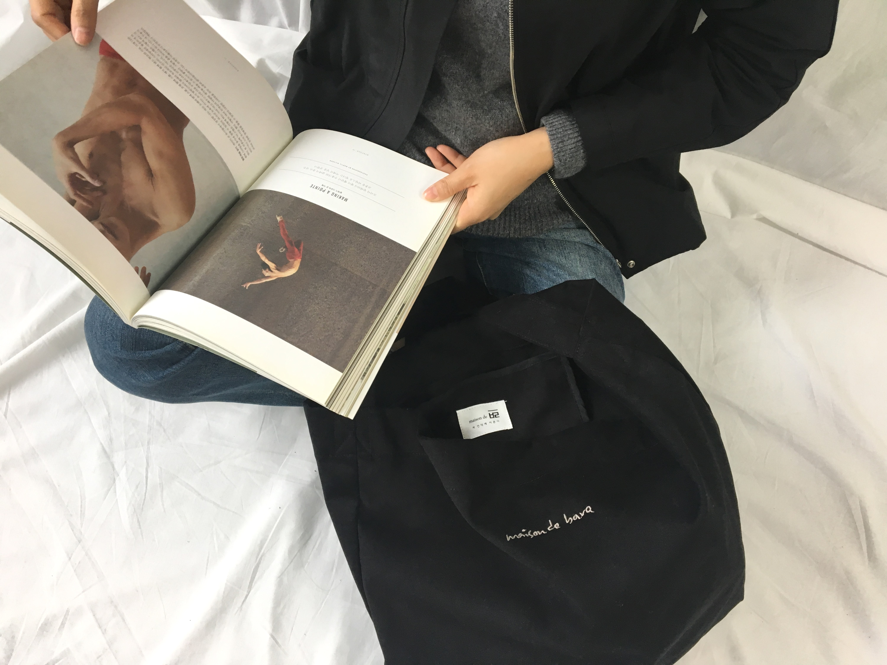 Saint Suede Eco Bag Back Hobo Bag _Black Natural W