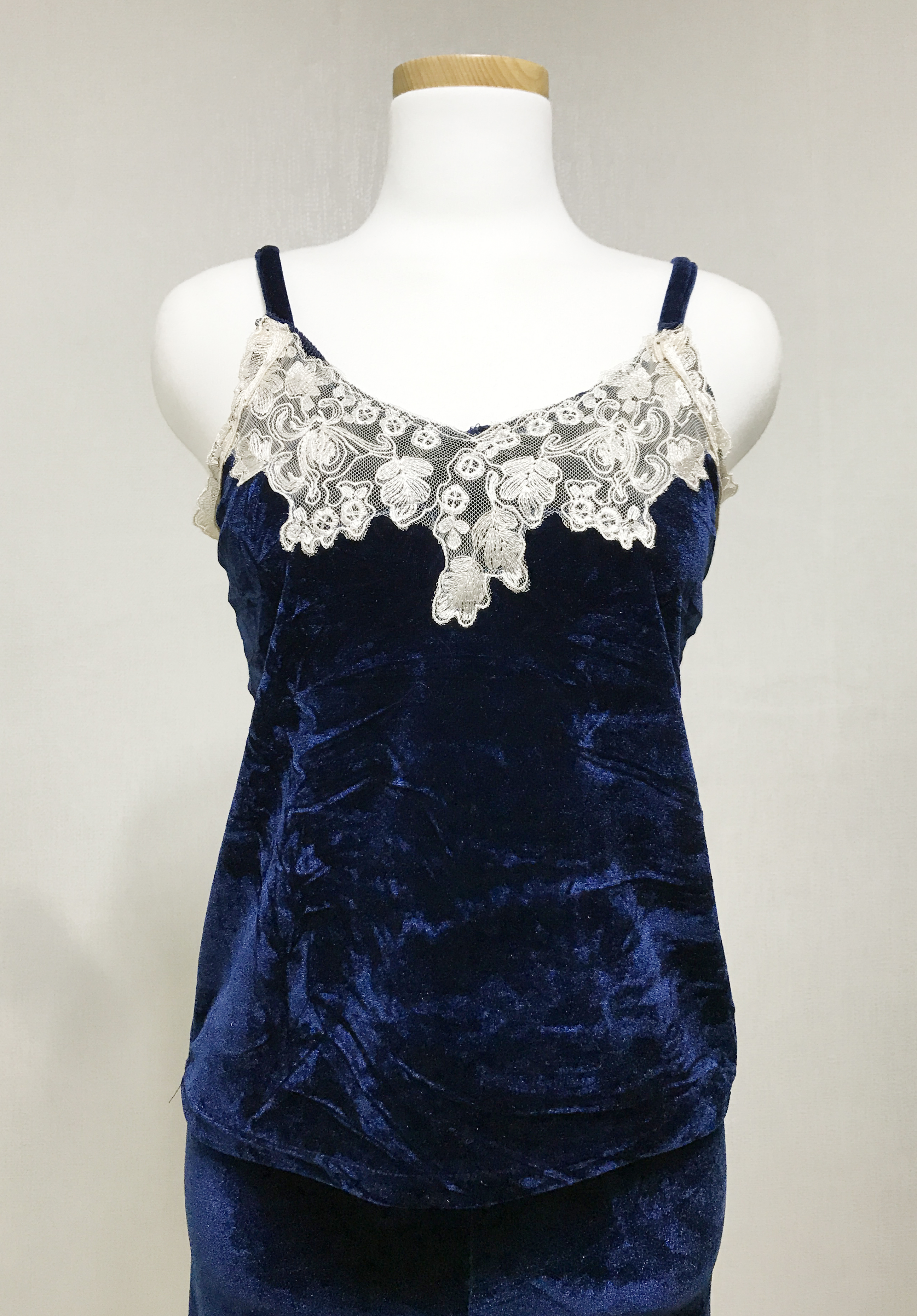 Velvet lace pajama gown 3pcs set 2color girl emoti