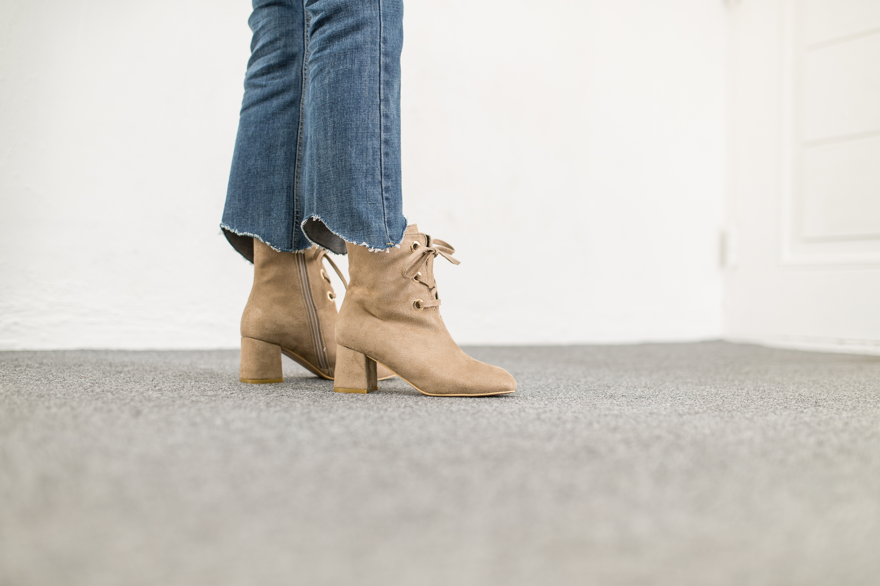 Sunglasses with Suede Angle Boots 6.0cm