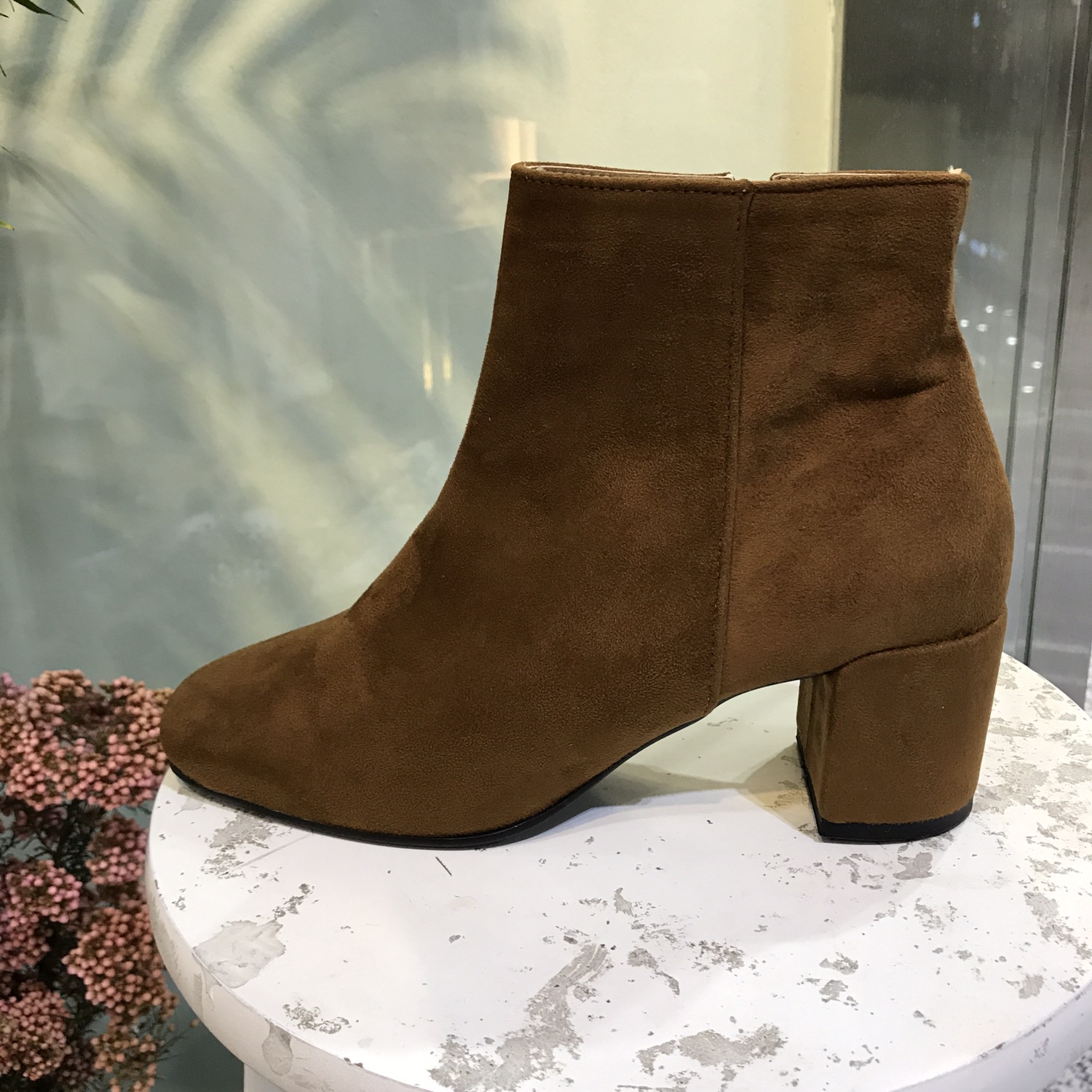 Comfortable, simple suede angle boots 2col 30s Wom