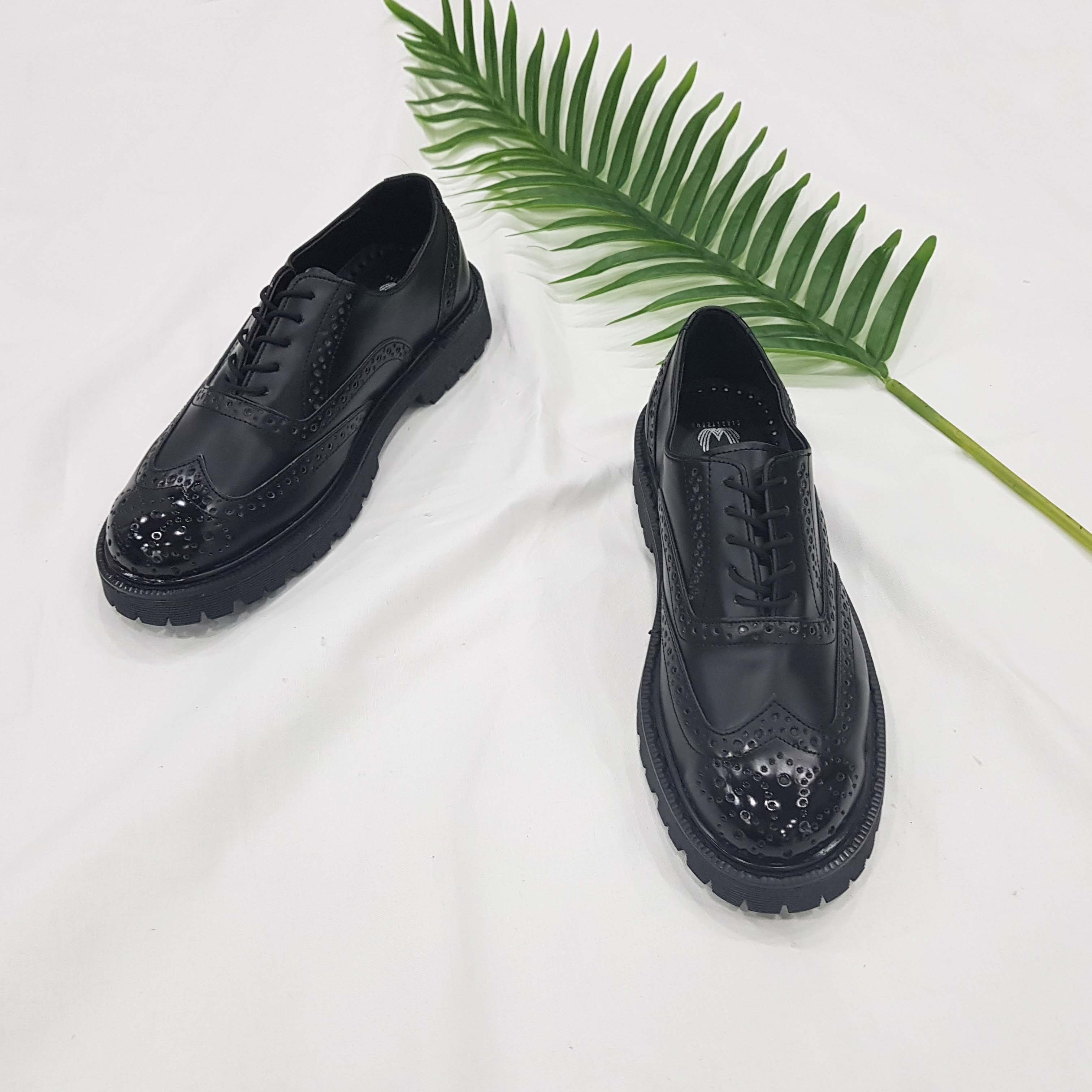 Free Shipping Wingtip Clipper Men's Formal Shoe