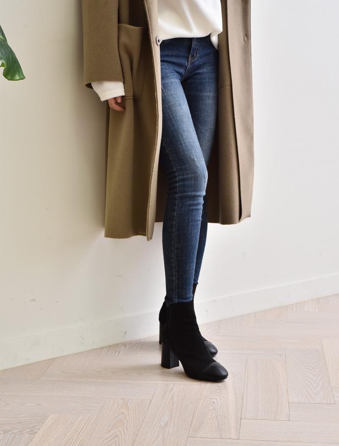 Colors Chelsea Ankle Boots Middle Hill Modern Styl