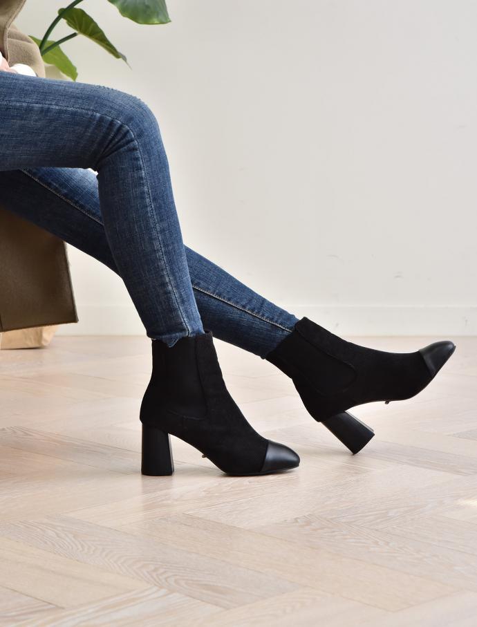 Colors Chelsea Ankle Boots Middle Hill Modern Styl
