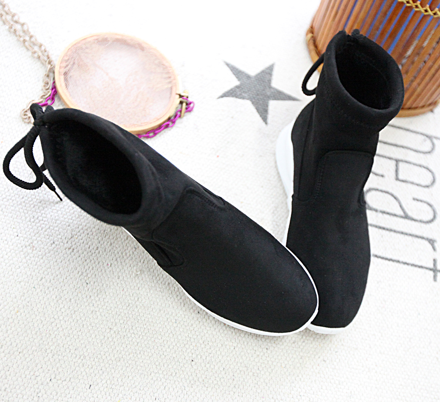 Nome-core style modern boots with suede brushed hi