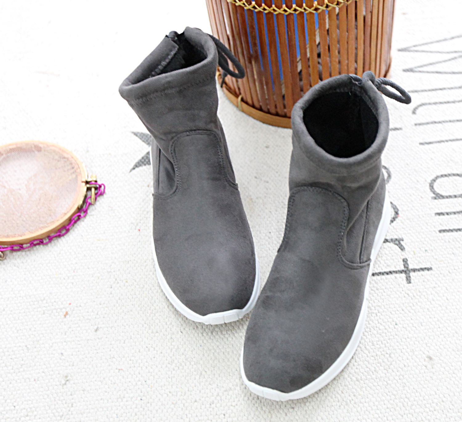 Nome-core style modern boots with suede brushed hi